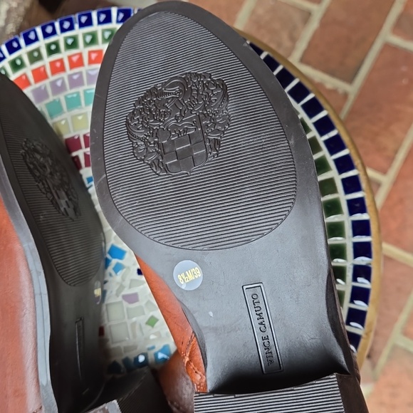 YOUR LAST CHANCE!  Vince Camuto Leather Booties - Picture 11 of 14